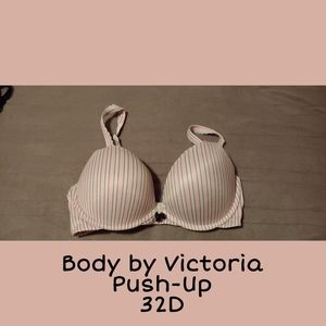 Victoria's Secret Body by Victoria Push-Up Bra 32D